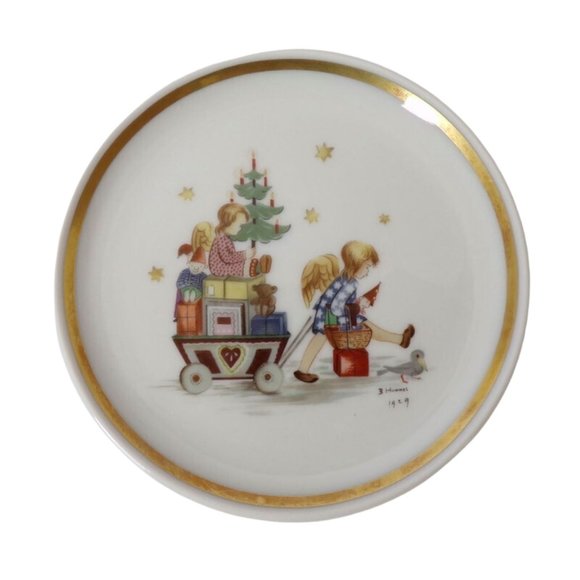 Parade Into Toyland Berta Hummel Museum Miniature Plate 1979 TSC0691